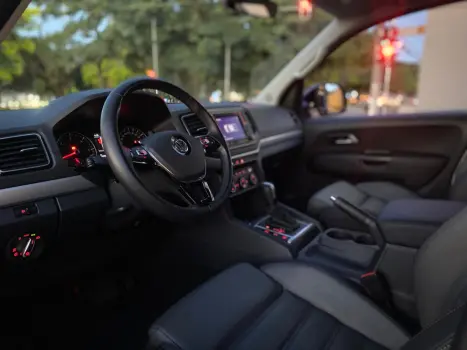 VOLKSWAGEN Amarok 3.0 V6 CABINE DUPLA HIGHLINE 4X4 TURBO INTERCOOLER AUTOM�TICO, Foto 5