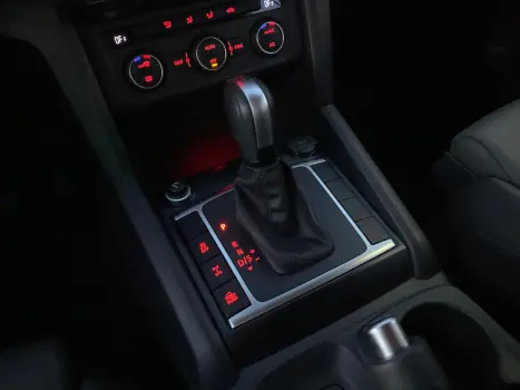 VOLKSWAGEN Amarok 3.0 V6 CABINE DUPLA HIGHLINE 4X4 TURBO INTERCOOLER AUTOM�TICO, Foto 12