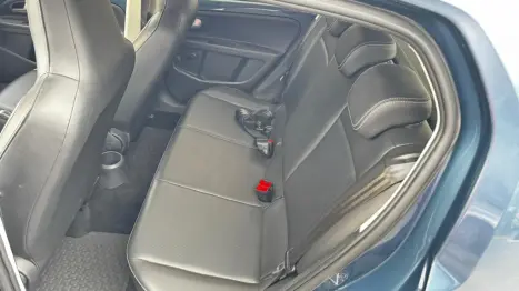 VOLKSWAGEN Cross UP 1.0 12V 4P TSI FLEX, Foto 8