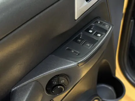 VOLKSWAGEN Crossfox 1.6 4P FLEX, Foto 6