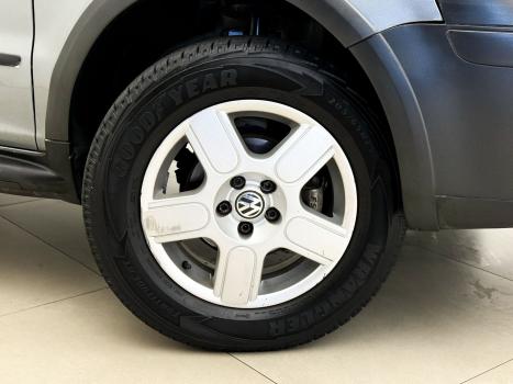VOLKSWAGEN Crossfox 1.6 4P FLEX, Foto 3