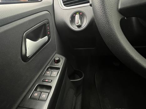 VOLKSWAGEN Fox 1.0 4P TREND FLEX, Foto 13 VOLKSWAGEN Fox 1.0 4P TREND FLEX, Foto 13