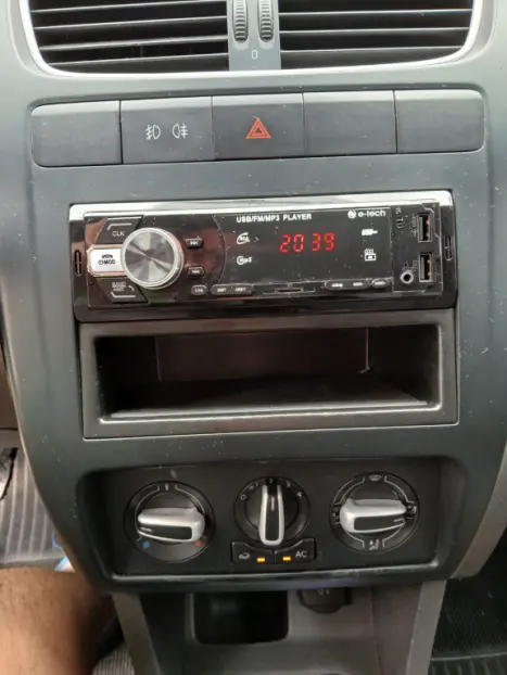 VOLKSWAGEN Fox 1.6 4P TREND FLEX, Foto 11