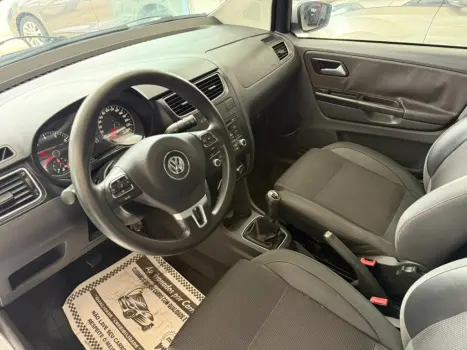 VOLKSWAGEN Fox 1.6 4P, Foto 8