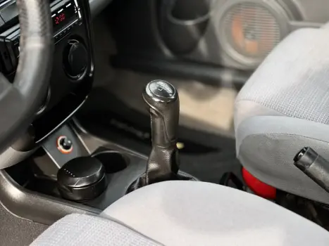 VOLKSWAGEN Fox 1.6 4P PLUS, Foto 4