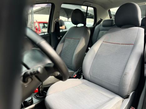 VOLKSWAGEN Fox 1.6 4P PLUS, Foto 4