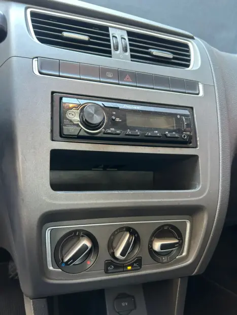 VOLKSWAGEN Fox 1.6 4P FLEX, Foto 10