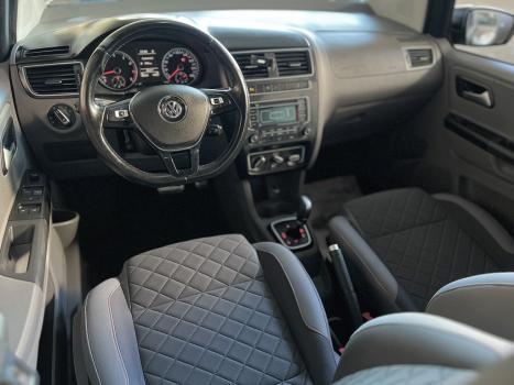 VOLKSWAGEN Fox 1.6 4P FLEX HIGHLINE I-MOTION AUTOMATIZADO, Foto 2