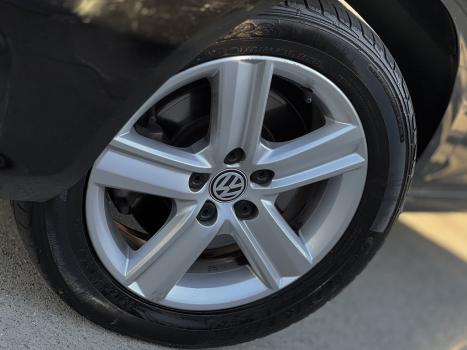 VOLKSWAGEN Fox 1.6 4P FLEX HIGHLINE I-MOTION AUTOMATIZADO, Foto 6