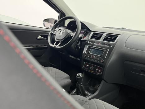 VOLKSWAGEN Fox 1.6 4P HIGHLINE FLEX, Foto 14
