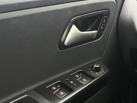 VOLKSWAGEN Fox 1.6 4P HIGHLINE FLEX, Foto 16