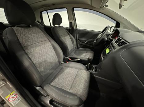 VOLKSWAGEN Fox 1.6 4P URBAN & SOUND FLEX, Foto 6