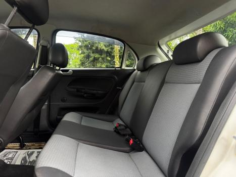 VOLKSWAGEN Gol 1.0 MI 4P, Foto 4