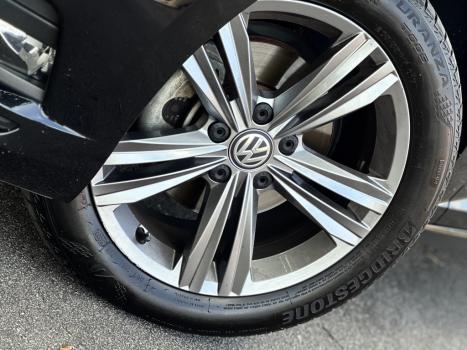 VOLKSWAGEN Jetta 1.4 4P 250 TSI R-LINE AUTOMTICO, Foto 3