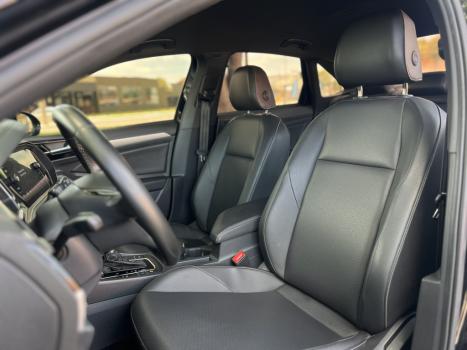 VOLKSWAGEN Jetta 1.4 4P 250 TSI R-LINE AUTOMTICO, Foto 5