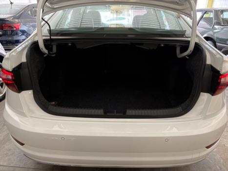 VOLKSWAGEN Jetta 1.4 4P 250 TSI TURBO COMFORTLINE AUTOM�TICO, Foto 13