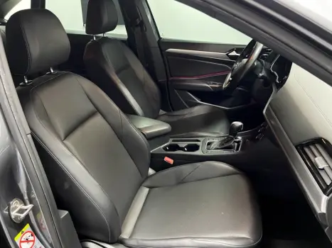 VOLKSWAGEN Jetta 1.4 4P 250 TSI R-LINE AUTOMÁTICO, Foto 12