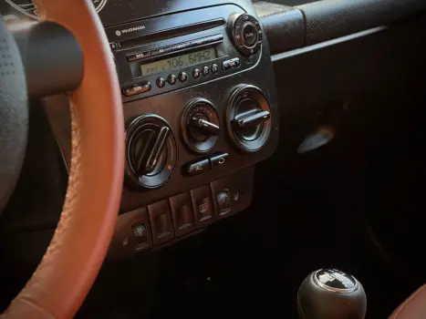 VOLKSWAGEN New Beetle 2.0 MI, Foto 7 VOLKSWAGEN New Beetle 2.0 MI, Foto 7