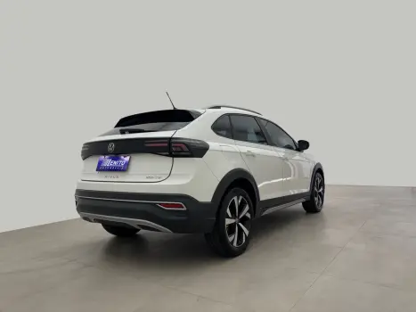 VOLKSWAGEN Nivus 1.0 4P FLEX 200 TSI HIGHLINE TURBO AUTOMÁTICO, Foto 6 VOLKSWAGEN Nivus 1.0 4P FLEX 200 TSI HIGHLINE TURBO AUTOMÁTICO, Foto 6