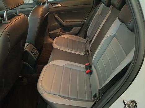 VOLKSWAGEN Nivus 1.0 4P FLEX 200 TSI HIGHLINE TURBO AUTOMTICO, Foto 8