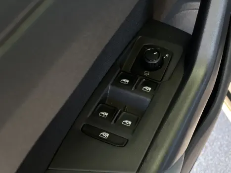 VOLKSWAGEN Nivus 1.0 4P FLEX 200 TSI HIGHLINE TURBO AUTOMTICO, Foto 3