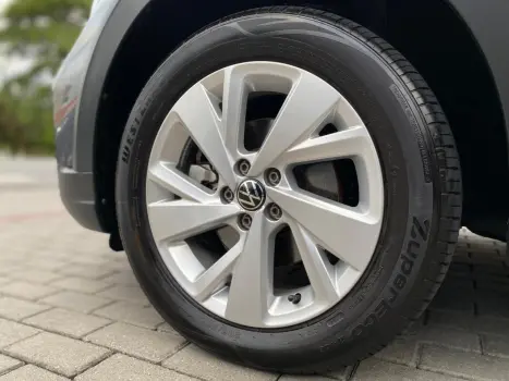 VOLKSWAGEN Nivus 1.0 4P FLEX 200 TSI COMFORTLINE TURBO AUTOMTICO, Foto 14