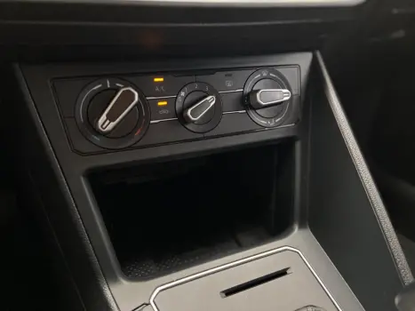 VOLKSWAGEN Nivus 1.0 4P FLEX 200 TSI COMFORTLINE TURBO AUTOMTICO, Foto 9