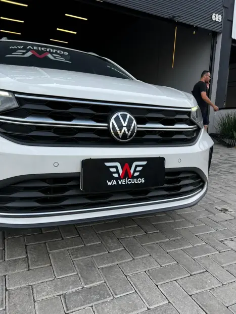 VOLKSWAGEN Nivus 1.0 4P FLEX 200 TSI HIGHLINE TURBO AUTOM�TICO, Foto 6