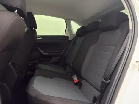 VOLKSWAGEN Nivus 1.0 4P FLEX 200 TSI COMFORTLINE TURBO AUTOM�TICO, Foto 10