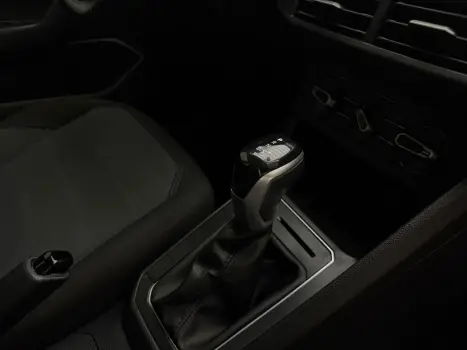 VOLKSWAGEN Nivus 1.0 4P FLEX 200 TSI COMFORTLINE TURBO AUTOM�TICO, Foto 17