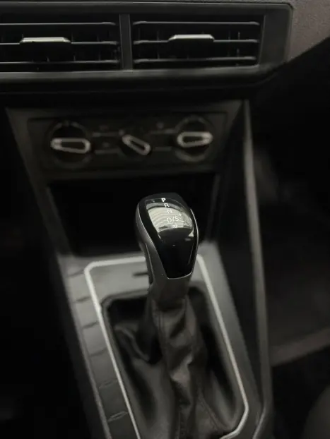 VOLKSWAGEN Nivus 1.0 4P FLEX 200 TSI COMFORTLINE TURBO AUTOM�TICO, Foto 19