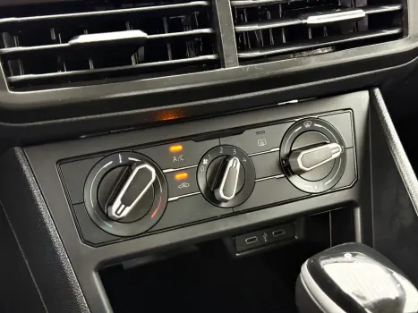 VOLKSWAGEN Nivus 1.0 4P FLEX 200 TSI COMFORTLINE TURBO AUTOM�TICO, Foto 13