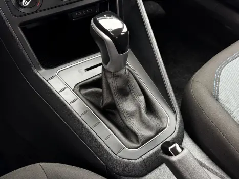 VOLKSWAGEN Nivus 1.0 4P FLEX 200 TSI COMFORTLINE TURBO AUTOM�TICO, Foto 14