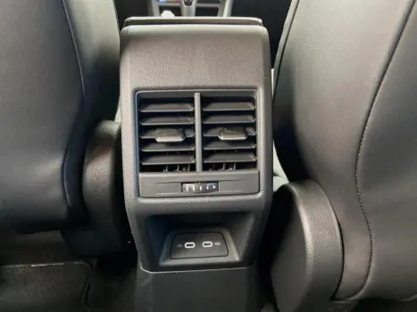 VOLKSWAGEN Nivus 1.0 4P FLEX 200 TSI HIGHLINE TURBO AUTOM�TICO, Foto 12