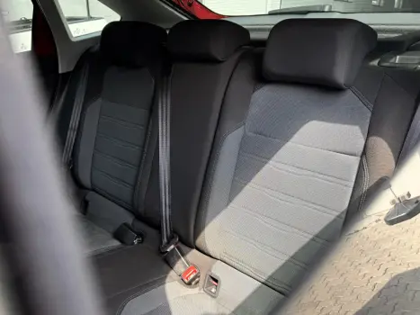 VOLKSWAGEN Nivus 1.0 4P FLEX 200 TSI COMFORTLINE TURBO AUTOM�TICO, Foto 10