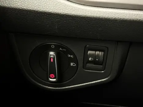 VOLKSWAGEN Nivus 1.0 4P FLEX 200 TSI COMFORTLINE TURBO AUTOM�TICO, Foto 10