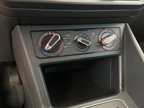 VOLKSWAGEN Nivus 1.0 4P FLEX 200 TSI COMFORTLINE TURBO AUTOM�TICO, Foto 9