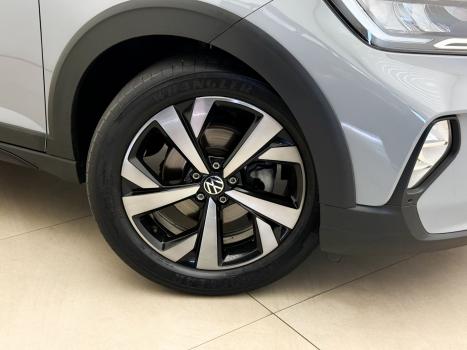 VOLKSWAGEN Nivus 1.0 4P FLEX 200 TSI HIGHLINE TURBO AUTOM�TICO, Foto 3