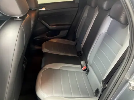 VOLKSWAGEN Nivus 1.0 4P FLEX 200 TSI HIGHLINE TURBO AUTOMÁTICO, Foto 14