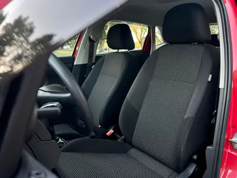 VOLKSWAGEN Polo Hatch 1.0 16V 4P, Foto 4 VOLKSWAGEN Polo Hatch 1.0 16V 4P, Foto 4