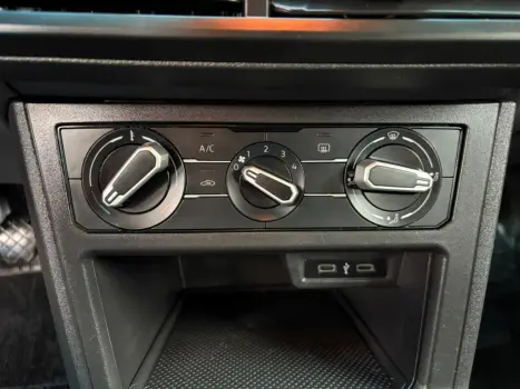 VOLKSWAGEN Polo Hatch 1.0 4P MPI TRACK, Foto 14 VOLKSWAGEN Polo Hatch 1.0 4P MPI TRACK, Foto 14