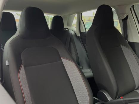 VOLKSWAGEN Polo Hatch 1.0 16V 4P, Foto 11