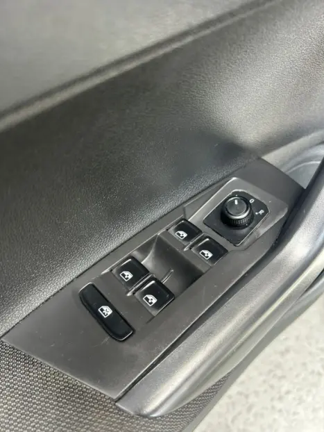 VOLKSWAGEN Polo Hatch 1.6 4P FLEX, Foto 8