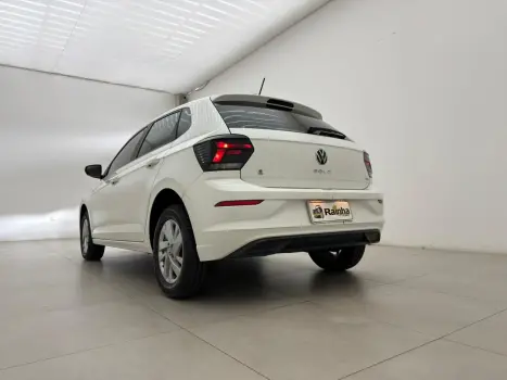 VOLKSWAGEN Polo Hatch 1.0 12V 4P 200 TSI  COMFORTLINE AUTOM�TICO, Foto 5