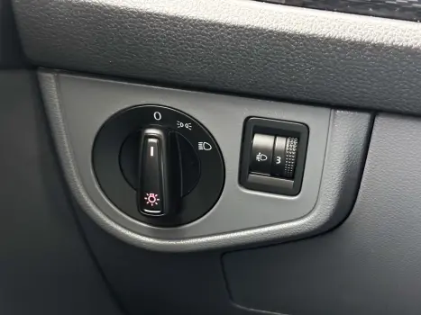 VOLKSWAGEN Polo Hatch 1.0 16V 4P, Foto 9