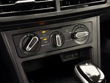 VOLKSWAGEN Polo Hatch 1.0 16V 4P, Foto 12