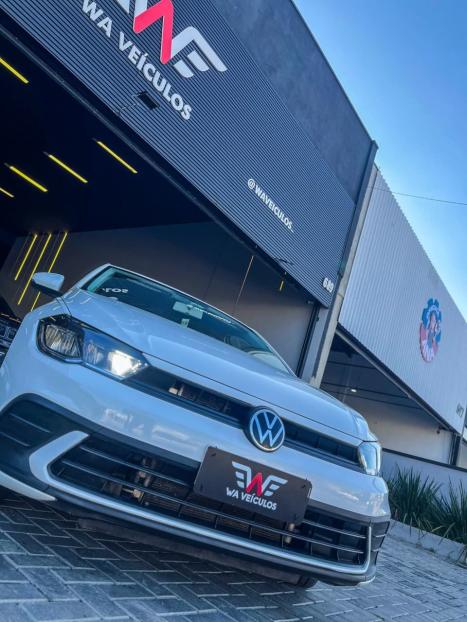 VOLKSWAGEN Polo Hatch 1.0 12V 4P 200 TSI  COMFORTLINE AUTOM�TICO, Foto 4