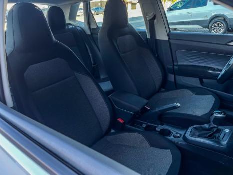 VOLKSWAGEN Polo Hatch 1.0 12V 4P 200 TSI  COMFORTLINE AUTOM�TICO, Foto 19