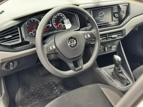 VOLKSWAGEN Polo Hatch 1.0 12V 4P 200 TSI  COMFORTLINE AUTOM�TICO, Foto 16
