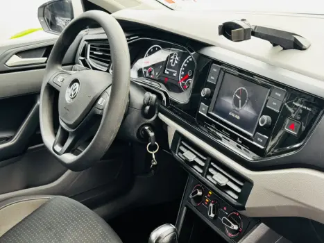 VOLKSWAGEN Polo Hatch 1.0 12V 4P 200 TSI  COMFORTLINE AUTOM�TICO, Foto 20